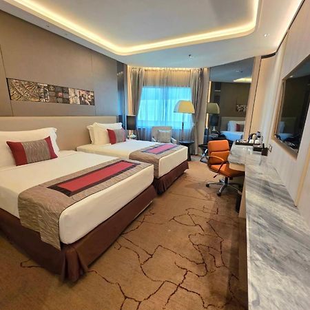 Graceland Bangkok By Grace Hotel - Sha Extra Plus Bagian luar foto
