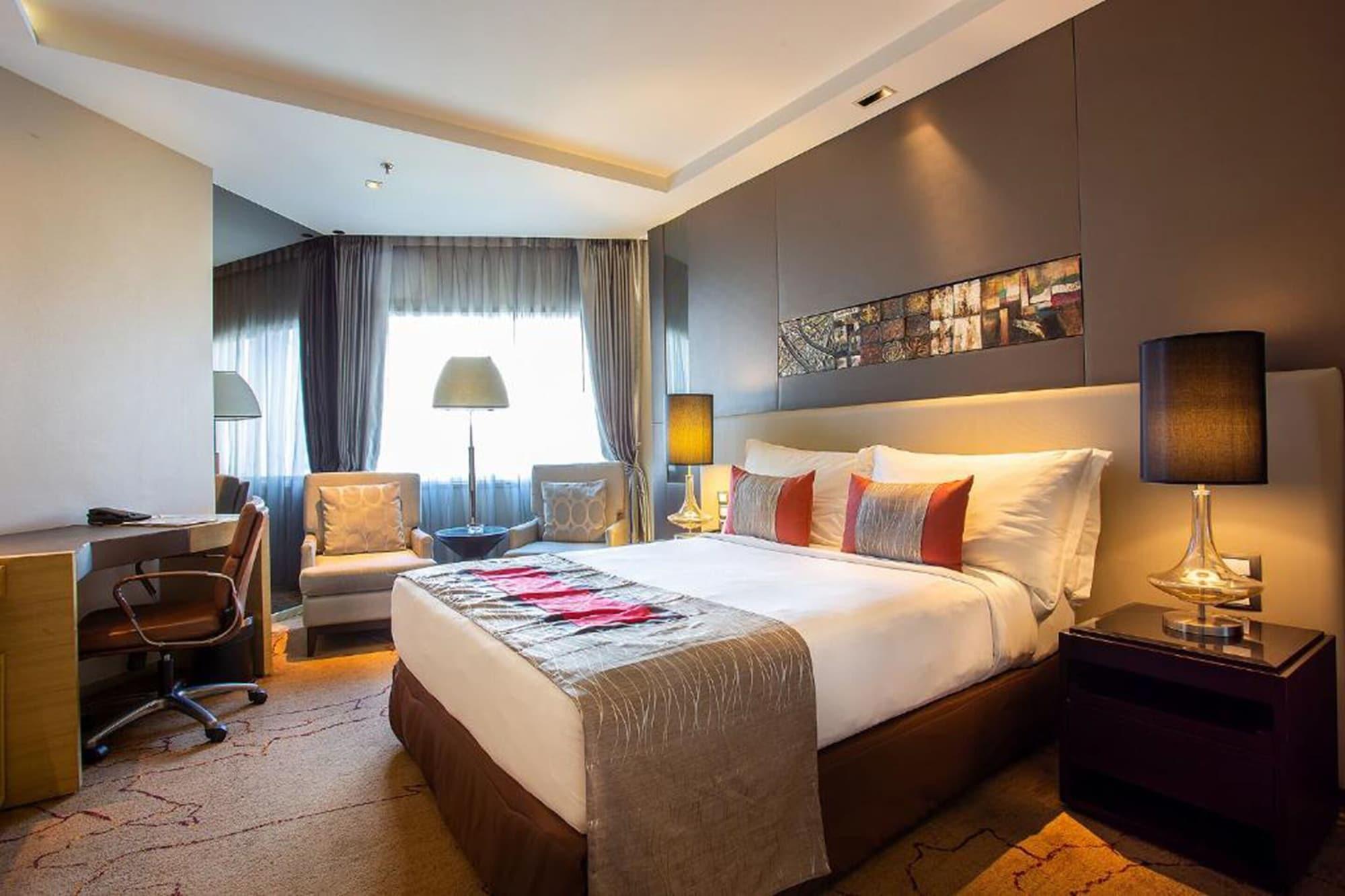 Graceland Bangkok By Grace Hotel - Sha Extra Plus Bagian luar foto