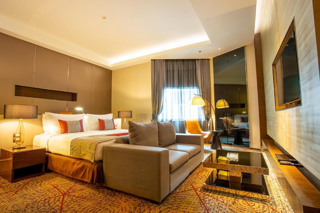 Graceland Bangkok By Grace Hotel - Sha Extra Plus Bagian luar foto