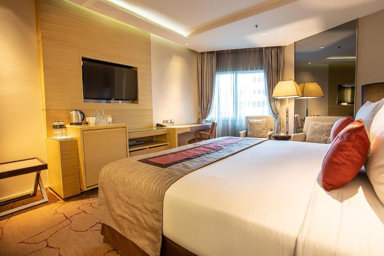 Graceland Bangkok By Grace Hotel - Sha Extra Plus Bagian luar foto