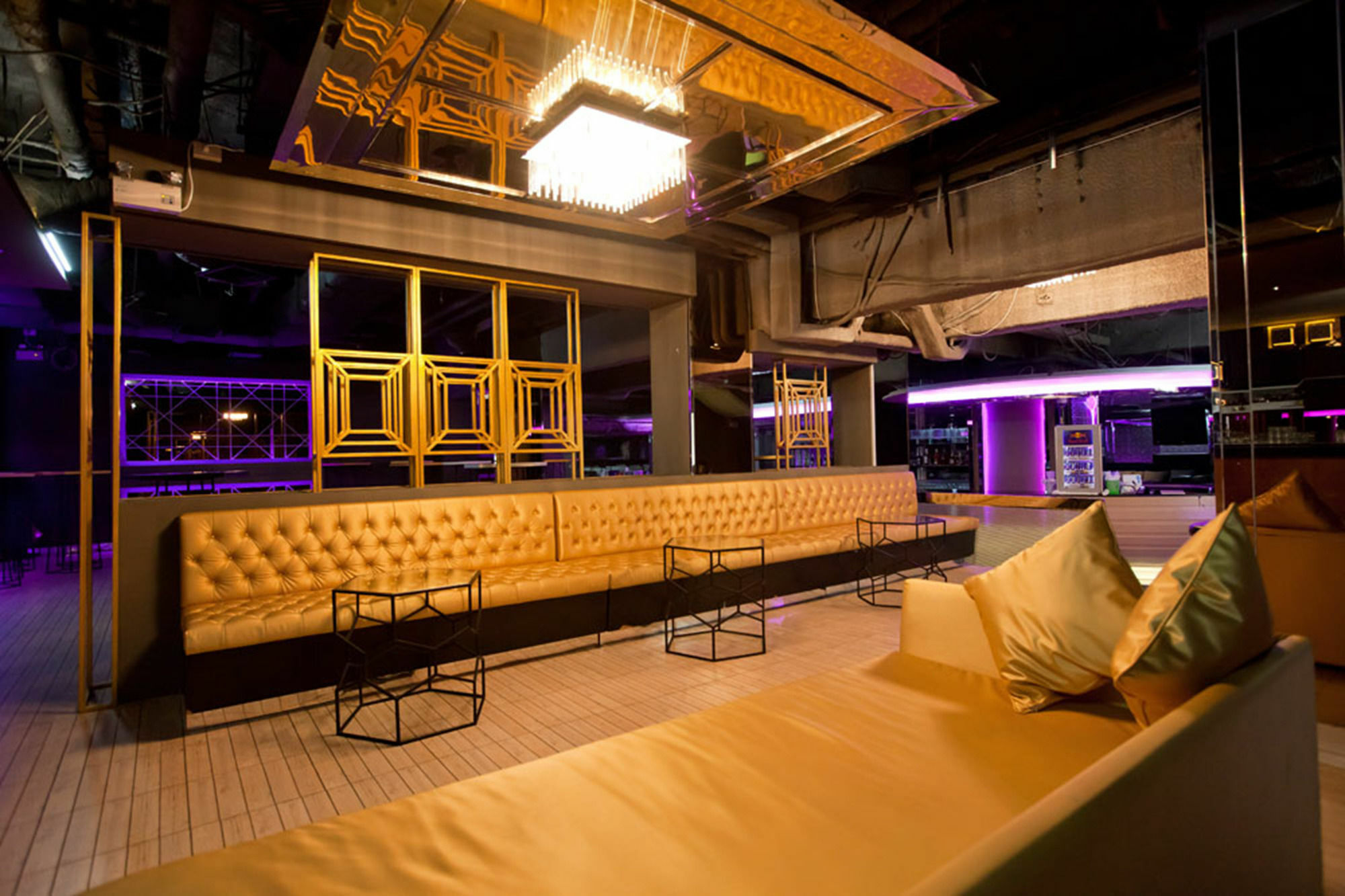 Graceland Bangkok By Grace Hotel - Sha Extra Plus Bagian luar foto
